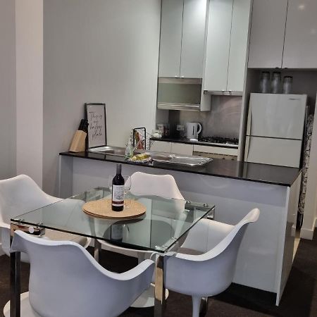 Collins Central 2-Bd Apartment With Pre-Reserve Parking Мельбурн Екстер'єр фото