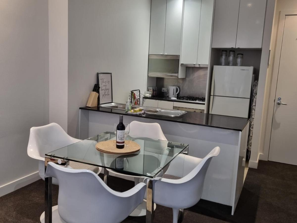 Collins Central 2-Bd Apartment With Pre-Reserve Parking Мельбурн Екстер'єр фото